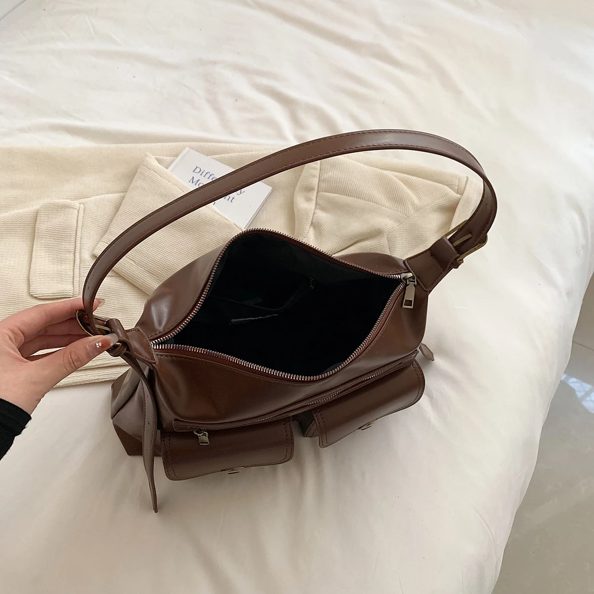 England Style Vintage Bags For Women Solid PU Leather Large Capacity Shoulder Bags 2023 New Preppy Style Messenger Bags