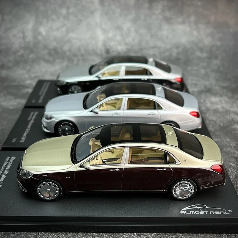 1:43 Mercedes-Benz Maybach S-Class 2019 alloy model, children\'s collection of decorative toys, holiday gifts for children.