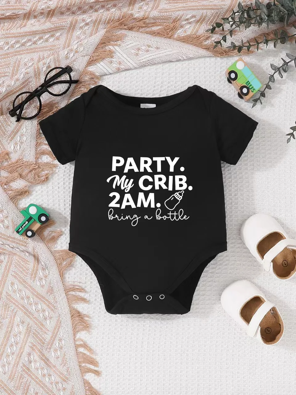 Picture 4: Playful letter-printed baby short-sleeve triangle bodysuit. Button closure for easy dressing, machine washable