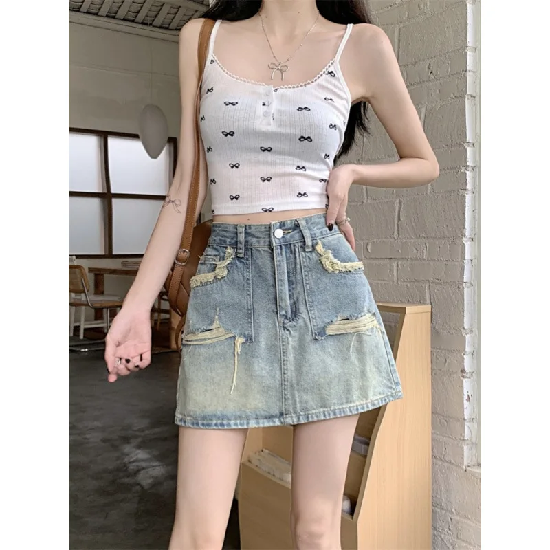 여성 하이웨이스트 찢어진 포켓 A라인 데님 숏 스커트 여름 2025 신상 힙허깅 스커트