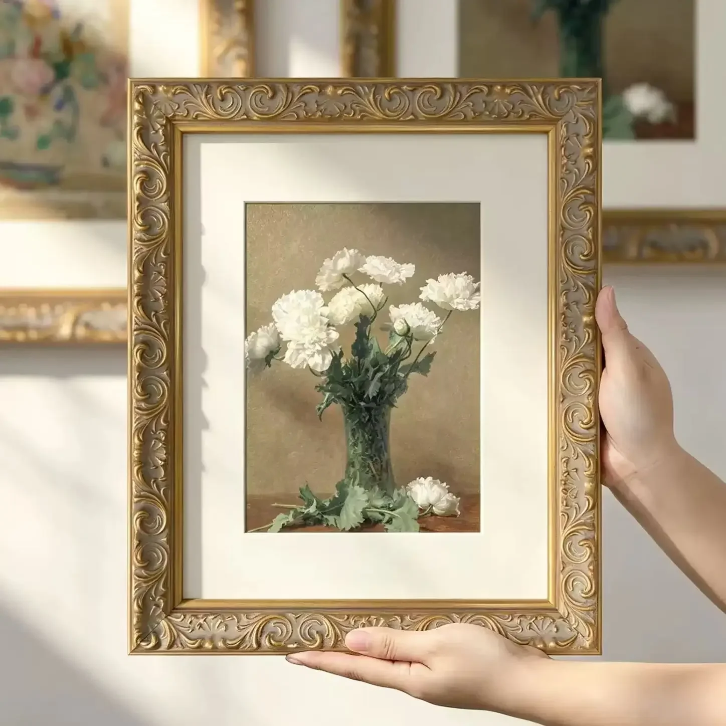 Antique Gold‑Grey Ornate Picture Frame Scroll Floral Embossed Solid Wood Photo Frame Vintage Rococo Art Frame for Paintings