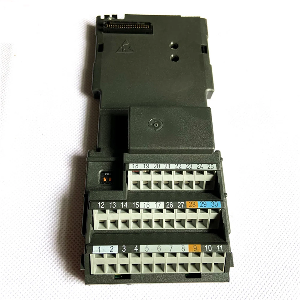 

MC1790L811A Frequency Converter M430 and 440 Interface I/O Board Wiring Terminal IO Board Signal Board
