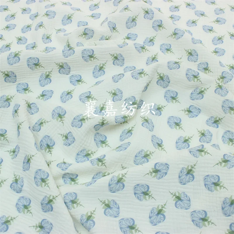 135x50cm Soft and Breathable Leaf Double Layer Cotton Gauze Fabric for Baby Clothes and Blankets with Blue Strawberry Pattern