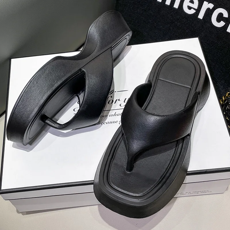 Thick Soled Herringbone Slippers Women Wearing Summer Luxury Sandals EVA  Flip Flops Slides Women External Wear Beach Slippers