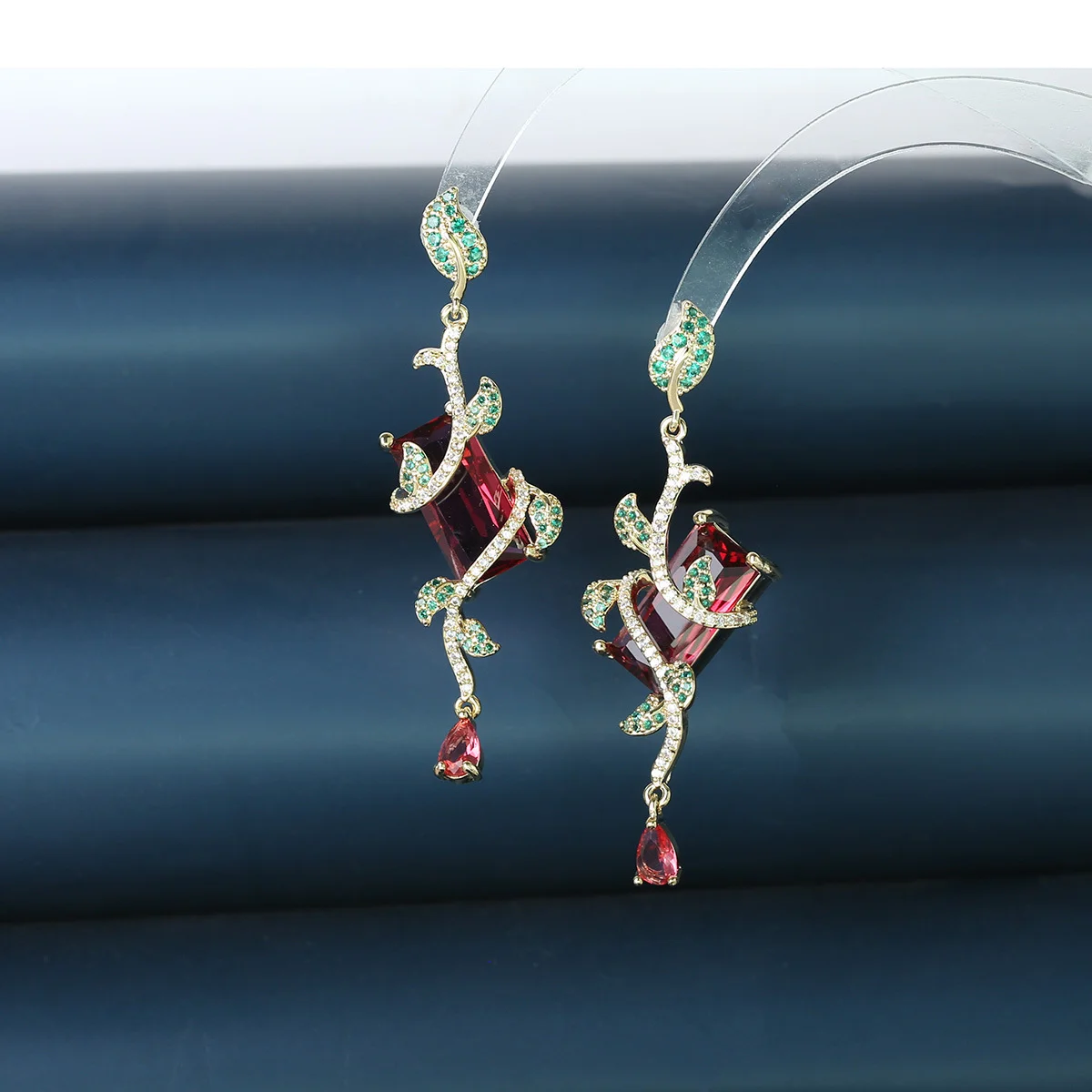 

Серьги-подвески из серебра 925 пробы с красным камнем в форме листа, золотистые, модные украшения для женщин на каждый день и для вечеринок