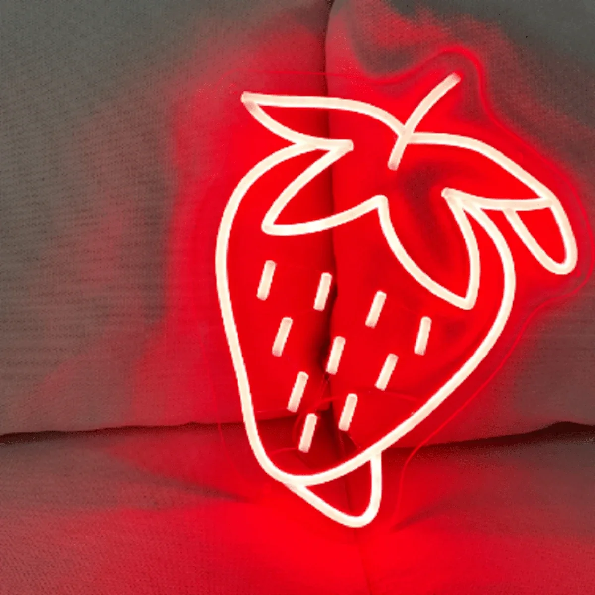 Modern Strawberry Design LED Neon Sign For Home Decoration Red Wall Decoration For Home Living Room Supermarket Shop Kids\' Gifts