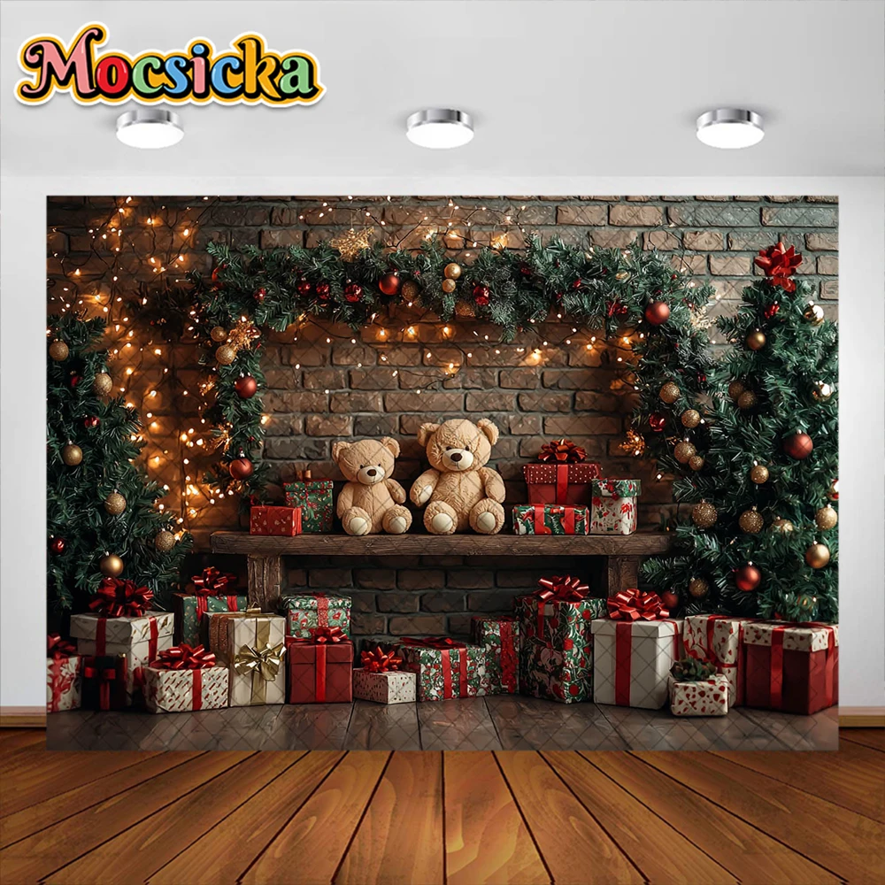 พวงมาลัยตุ๊กตาหมีน่ารักพื้นหลังสำหรับถ่ายภาพในห้องเทศกาลคริสต์มาสตกแต่งเป็นของขวัญฉากหลังรูปภาพภาพเหมือนวันหยุดของเด็กอุปกรณ์ประกอบฉากสำหรับสตูดิโอ
