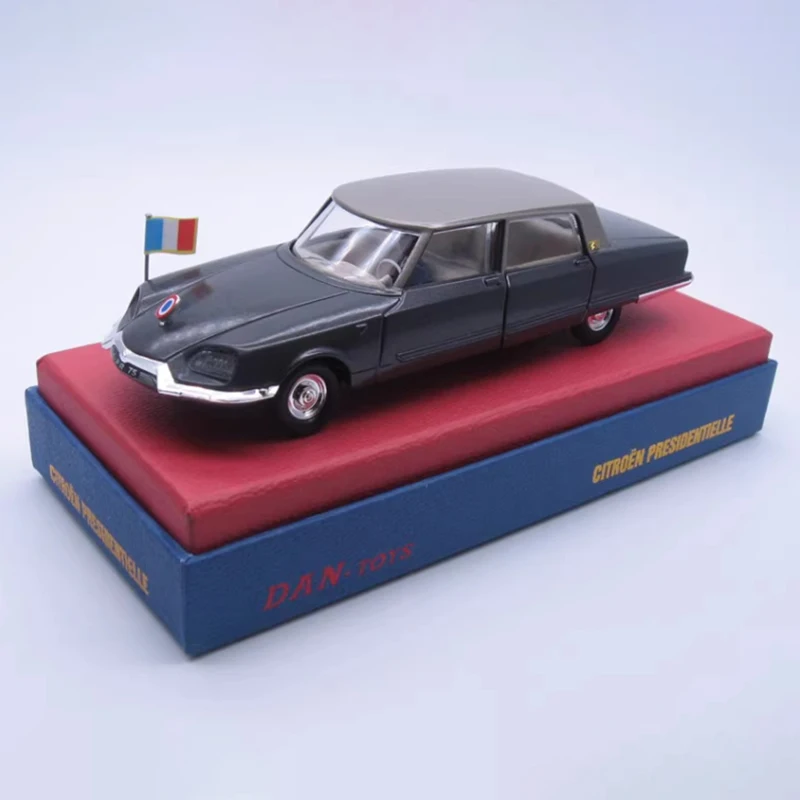 DAN TOYS 1:43 Citroen DS 217 Alloy Presidentielle Car Model Static Collection Decorated Christmas Gifts Holiday Gifts Toys