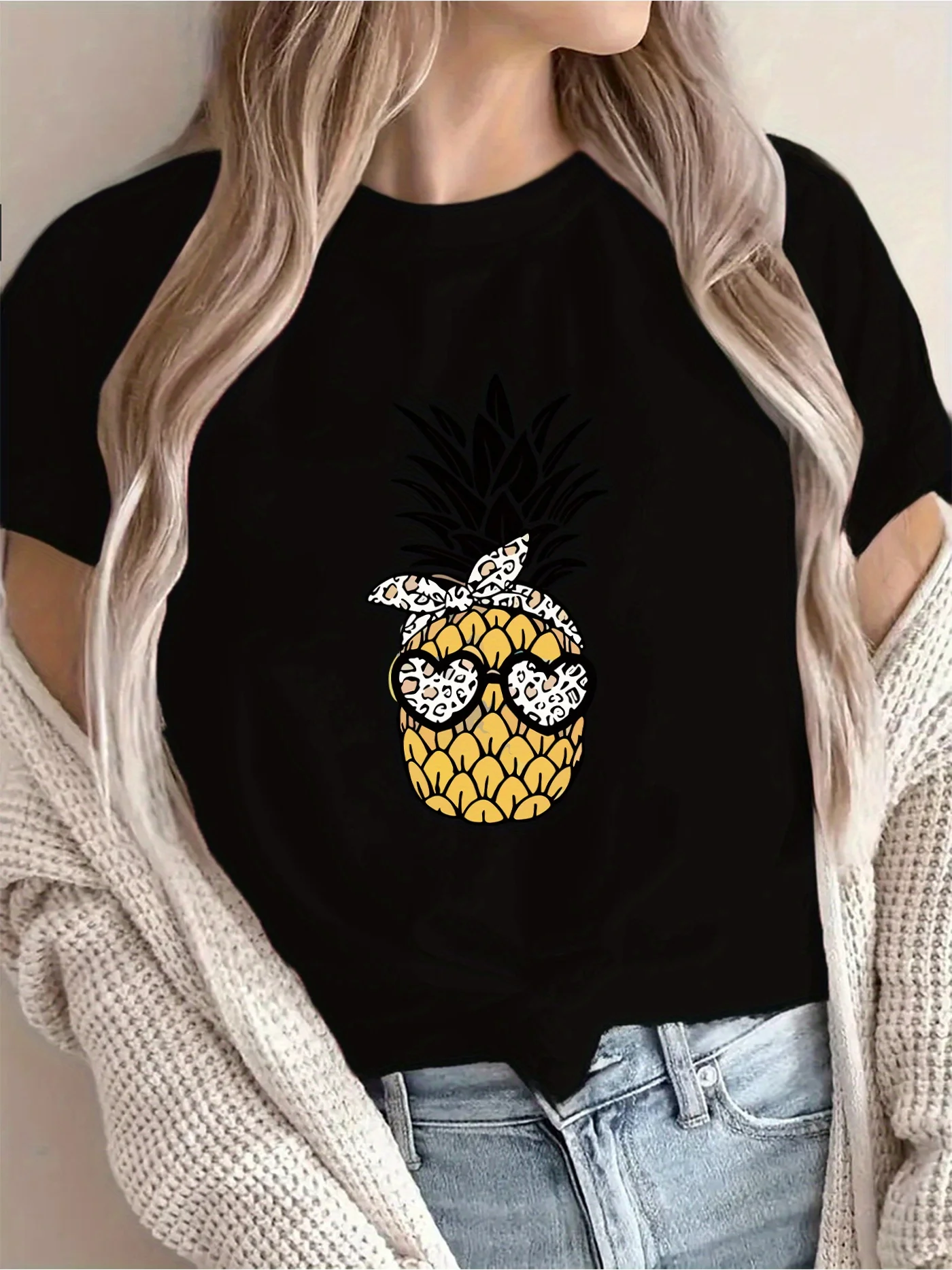 Camiseta con estampado de piña Tropical para mujerTop informal de manga corta con cuello redondoestilo de vacaciones