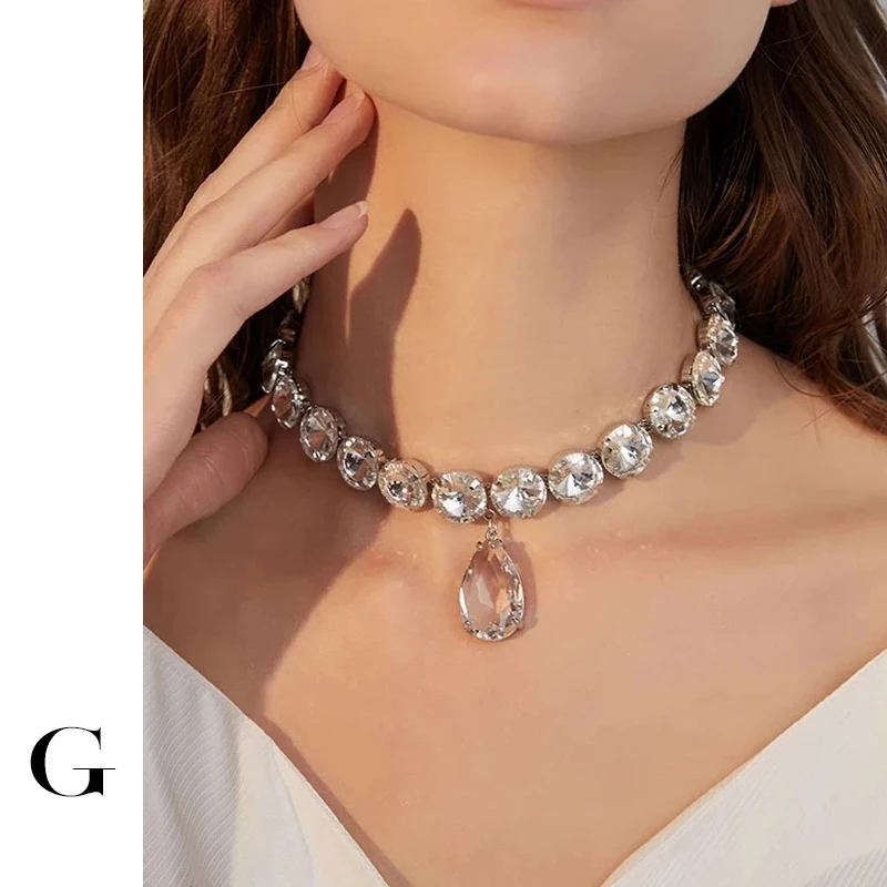 GHIDBK Luxury Big Vintage Teardrop Choker Necklace Crystal Necklaces for Women Large Rhinestone Necklace for Wedding Jewelry