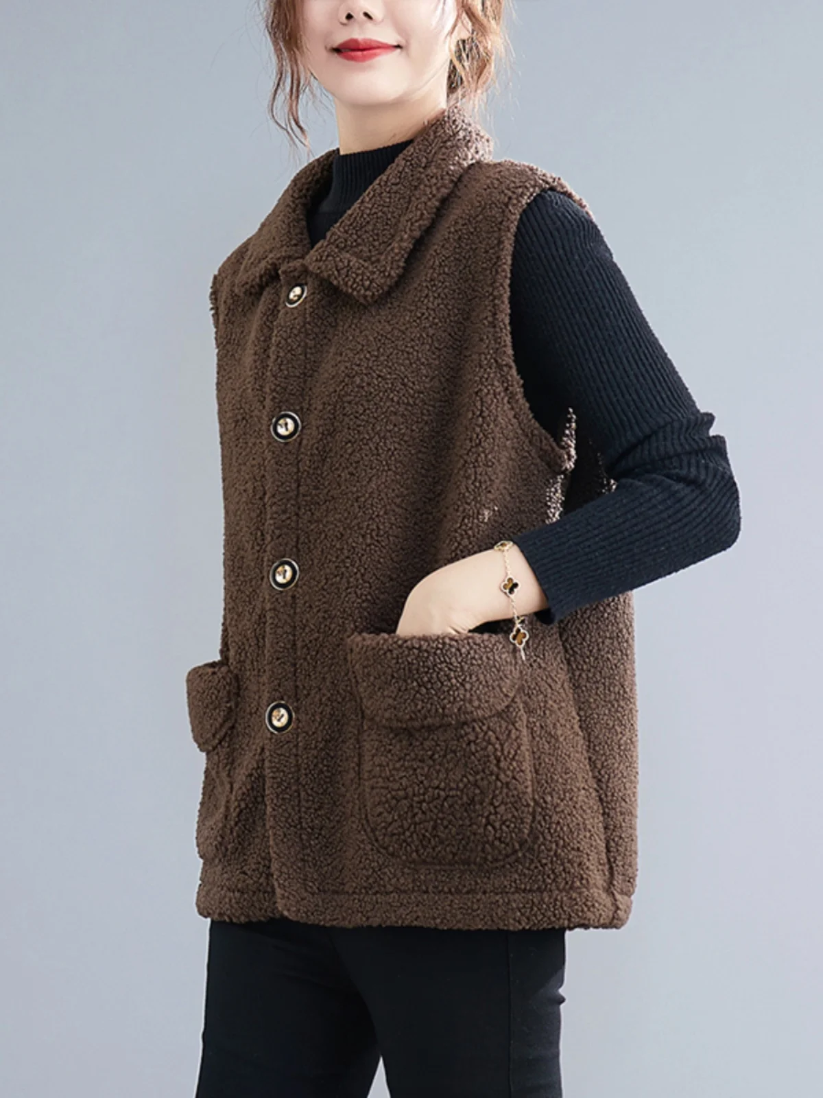 

Women's Particle Fce Lamb Fur Vest 2023 Autumn Winter New Sle Inteated Leather And Fur Jaet Trendy Outerwear