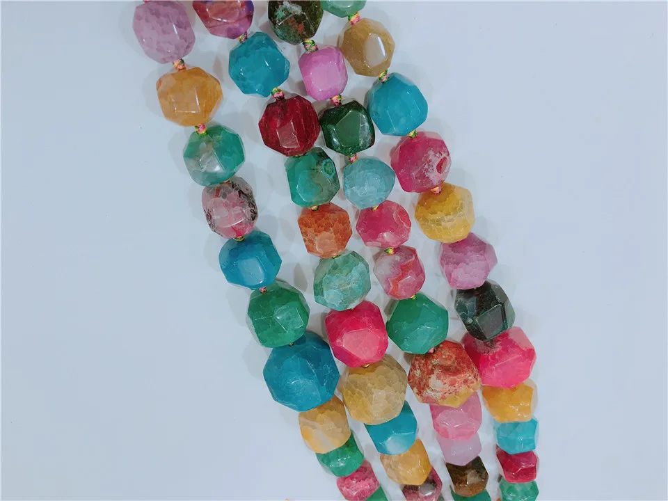 Fashion Stone Agate Spherical Necklace Charm Statement Choker Multi Colors Necklaces for Women Bohemian Charm Collar Jewelry