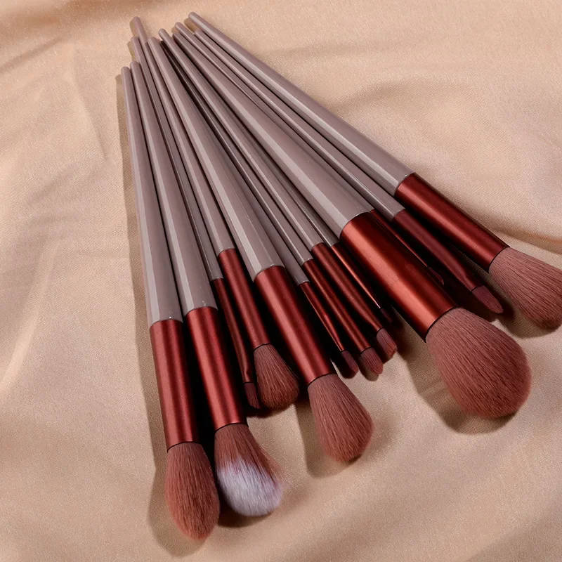 13 Four-season Green Makeup brush set Soft Brush Concealer Brush Blush brush set Brush makeup tools