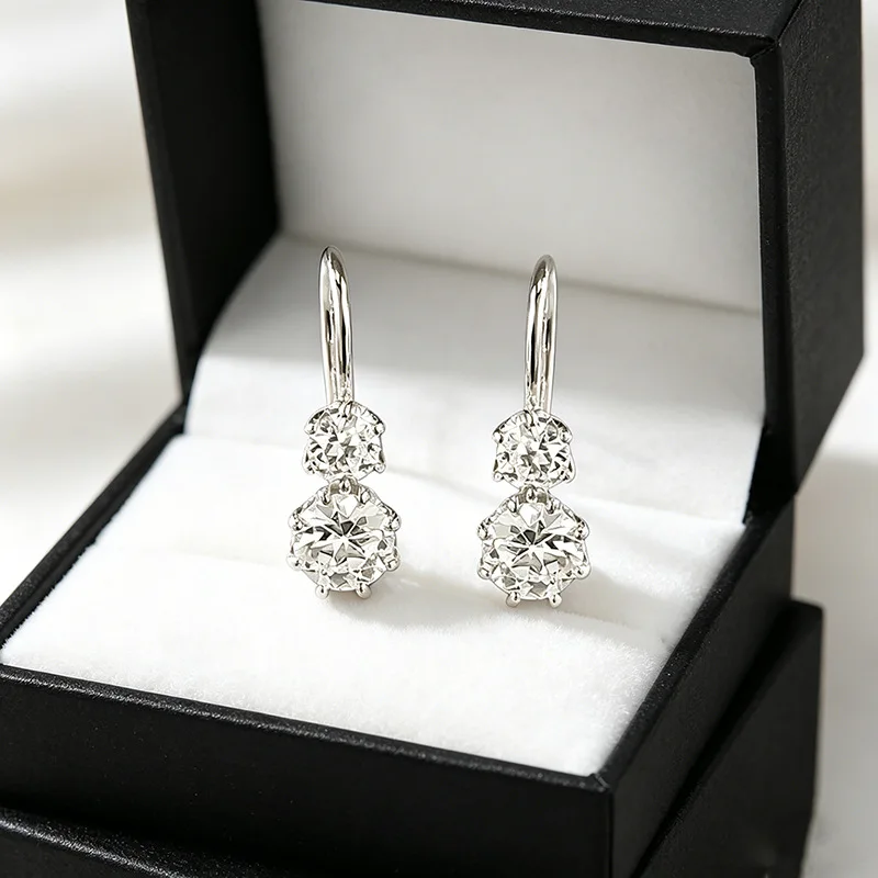 Luxury PT950 Platinum Old European Cut 5.0mm White Diamond, Classic Claw Set Simple Double Diamond Ear Hook for Commuting