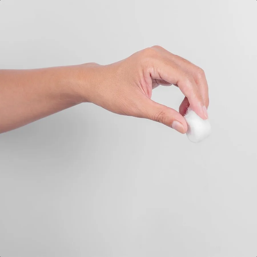 ดีแอน 100% ใยฝ้ายแท้สำหรับเช็ดเครื่องสำอางบนใบหน้า ทายาทาเล็บ ทาโลชั่นหรือแป้ง ปฐมพยาบาลสำหรับใช้ในครัวเรือนทุกวัน 1 ชิ้น