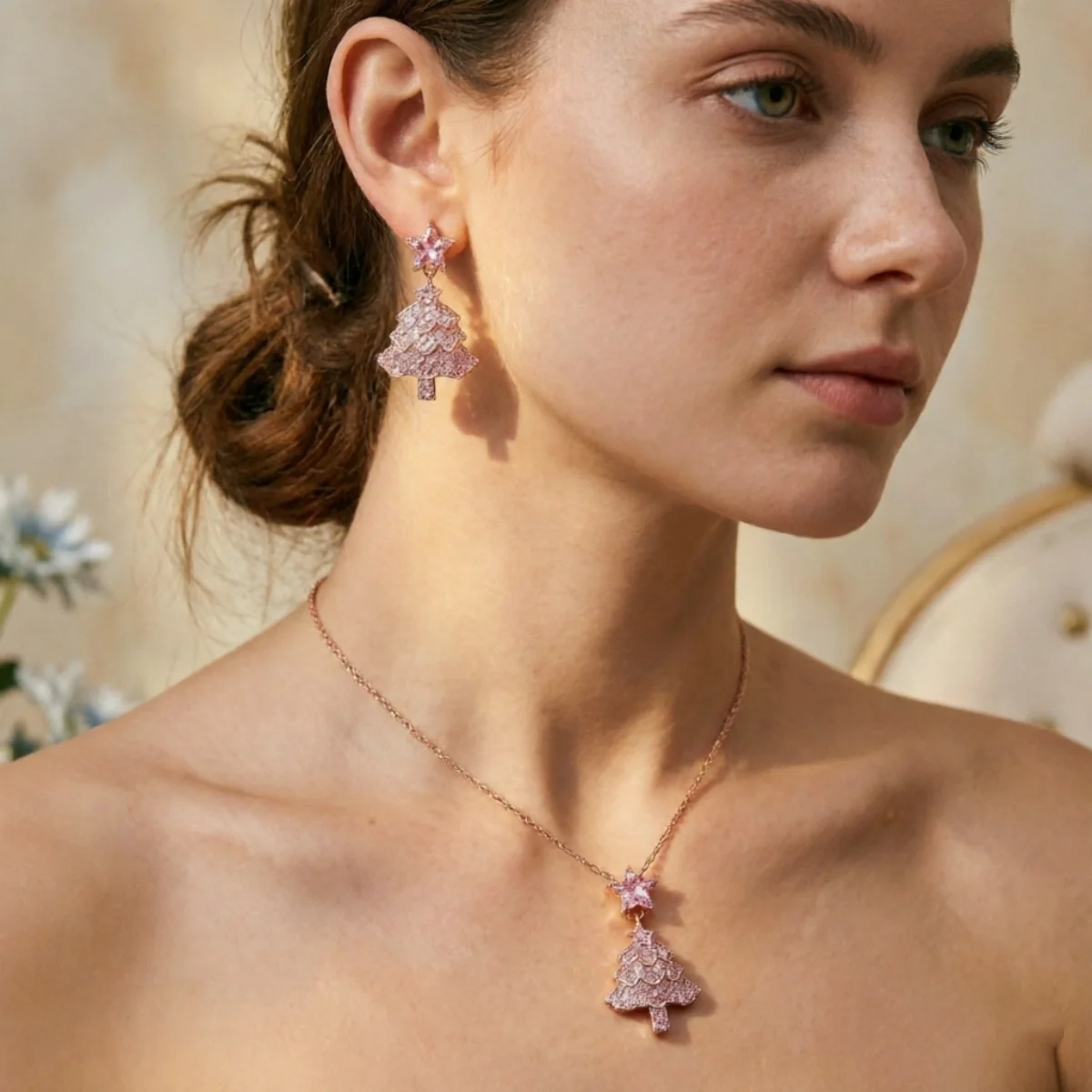 Glitzerndes, vollrosa Strass-Weihnachtsbaum-Halsketten- und Ohrring-Set für Damen, zartes, süßes Stern-Weihnachtsbaum-Schmuckset für Neujahr. – Detail 16
