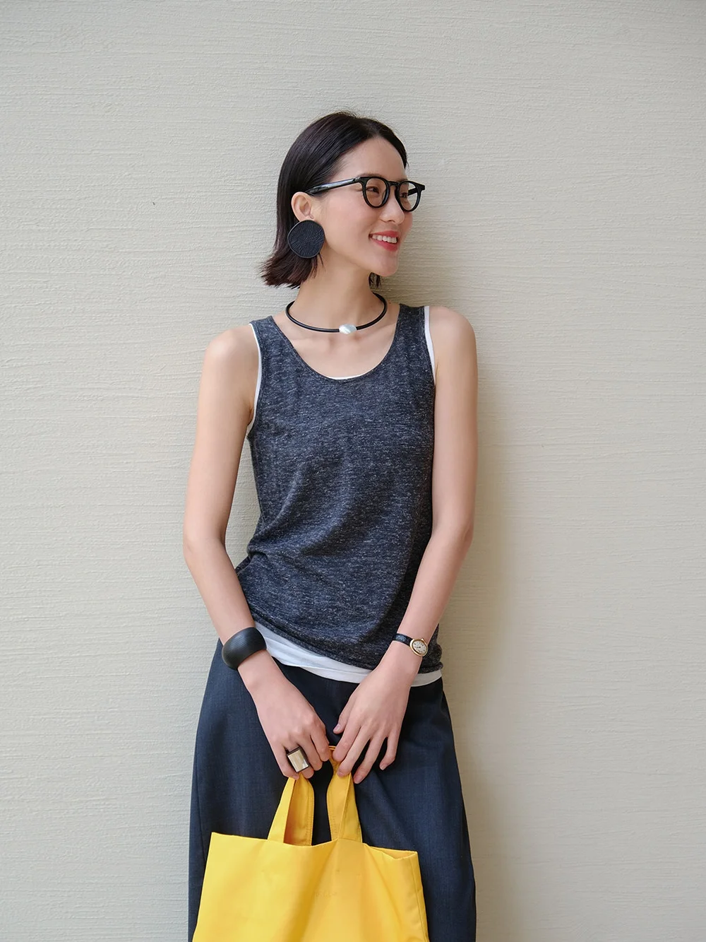 

Мягкий, удобный шерстяной вязаный жилет с U-образным вырезом от Malin, коллекция Весна 2026, повседневный свободный крой, женская модная повседневная одежда для ежедневного использования