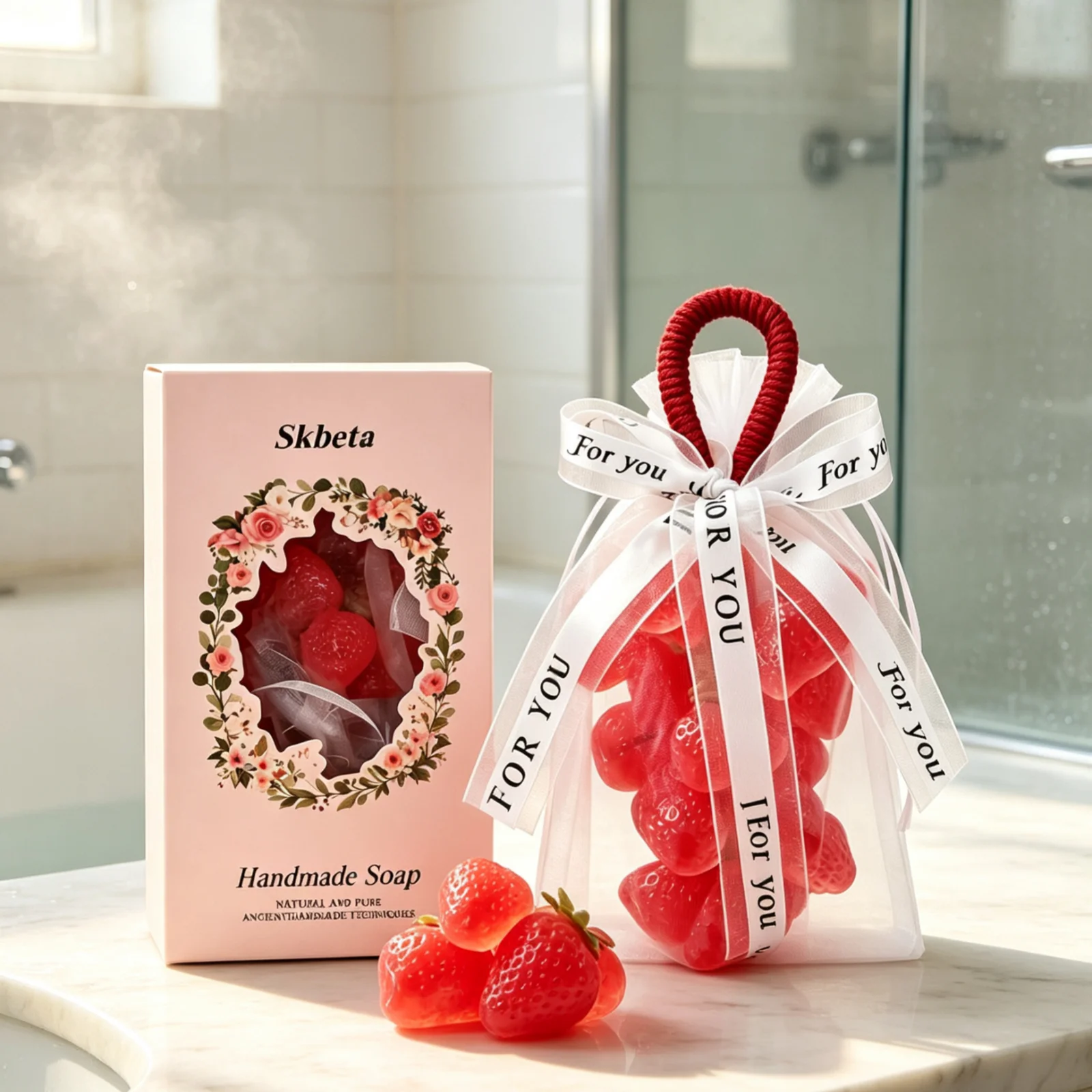 Strawberry Handmade Soap Long Lasting Moisturizing Skin Refreshing Soft Foam Gift Set for Women Birthday Gentle Cleansing Soap