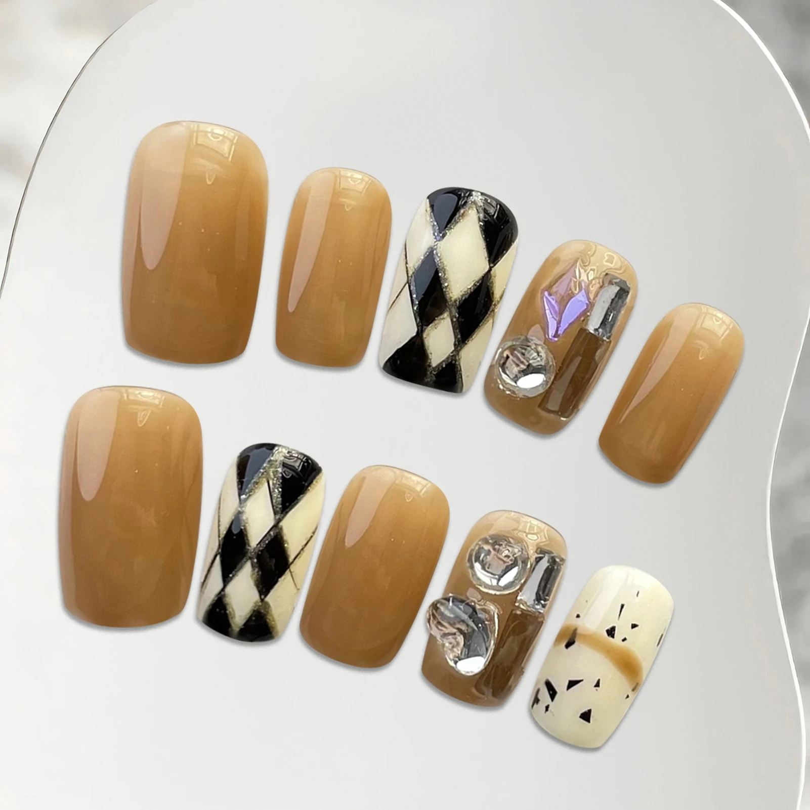 

10pcs Checkerboard Press On Nails Handmade Short T Brown False Nails Full Cover Wearable Reusable Manicure Glossy Nail Tips Art