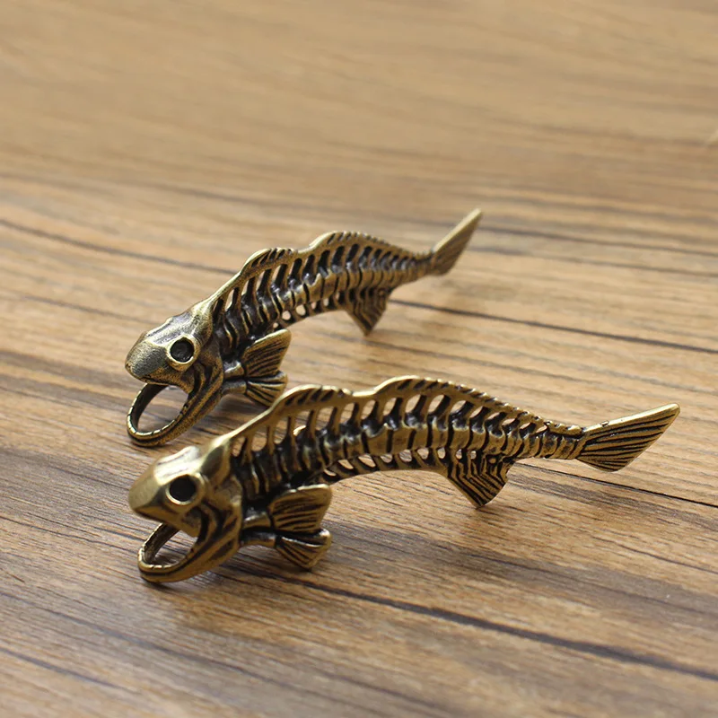 Pure Brass Hollowed Out Fishbone Metal Figurine Personalized Creative Retro Pendant Car Keychain Pendant Accessoires Miniatures