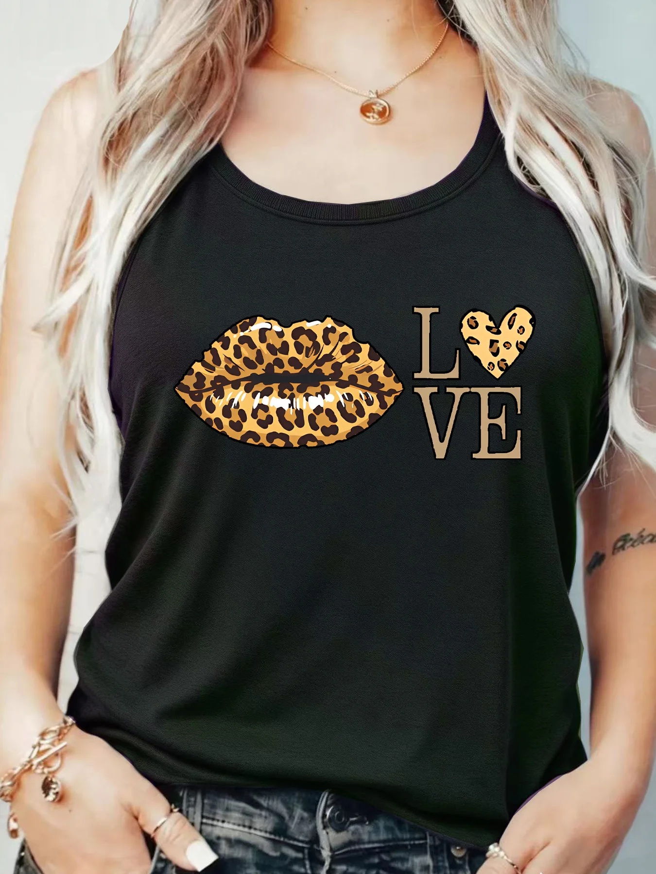 

Loose Fit Printed Pocket T-Shirt for Women with Ribbed Collar round Neck 1-8XL plus Size Comfortable Casual Vest