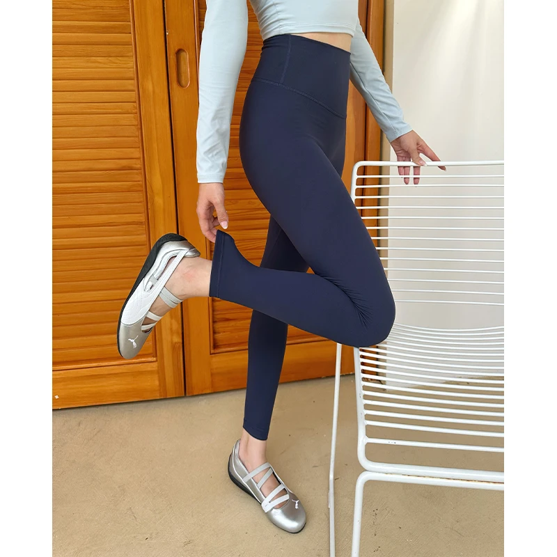 بنطلون يوجا نسائي محكم يمنح إحساسًا بالعري، صديق للبشرة، بدون خطوط محرجة، مناسب للارتداء في الهواء الطلق، يرفع المؤخرة، بنطلون طويل