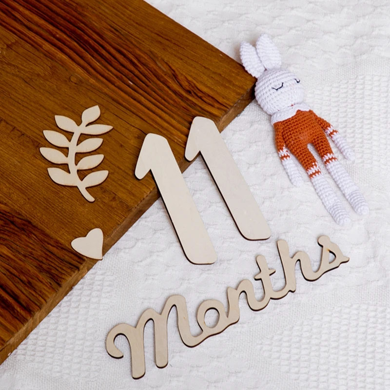 Baby Digital Odometer 1-12 Monthly Milestone Wooden Milestone Card Baby Newborn Photo Accessories Photography Prop Birthing Gift