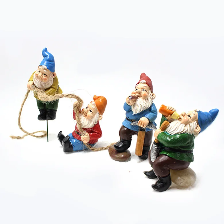 

4pcs/set Whimsical Gnome Plant Marker - Handmade Resin Figurine for Garden Decor