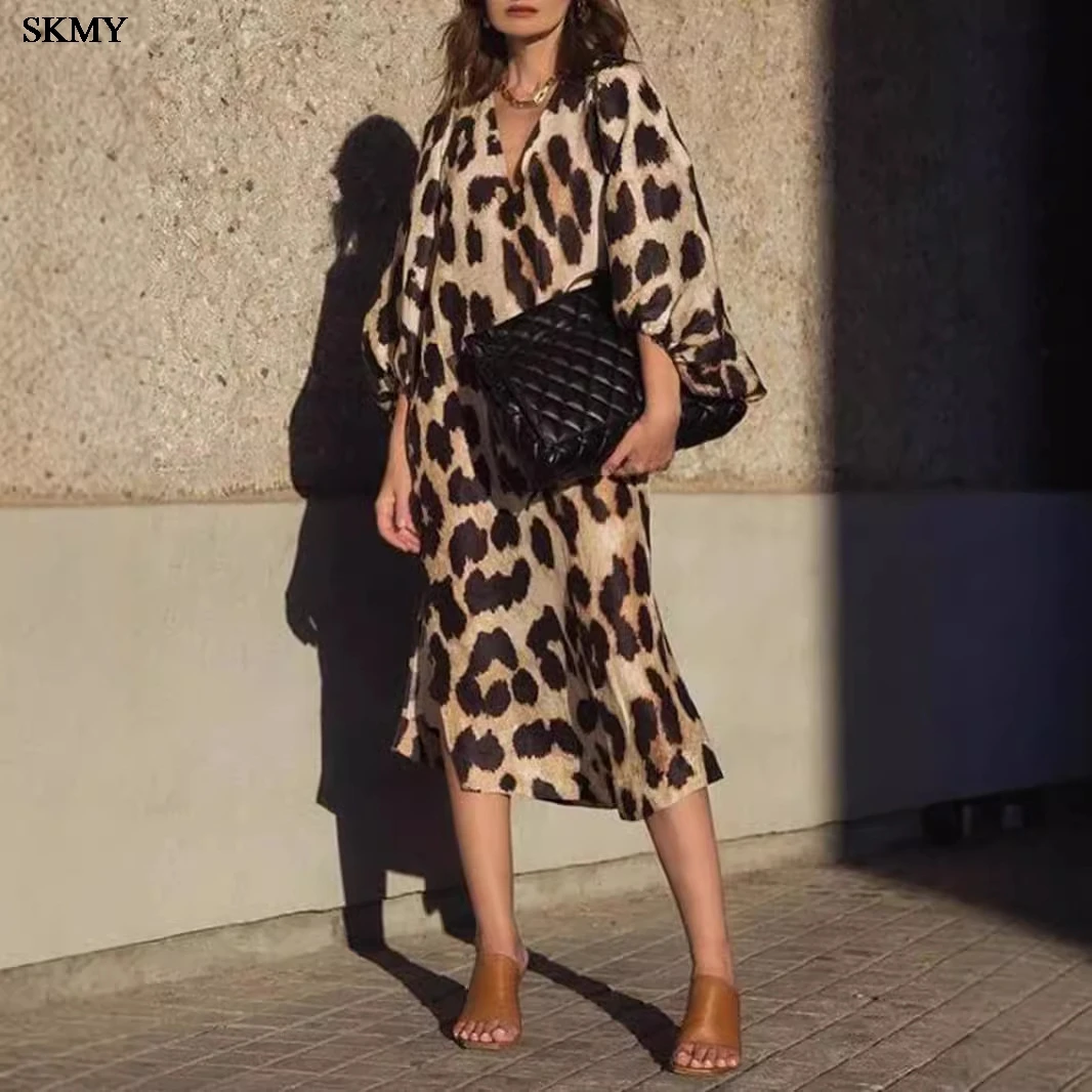 SKMY Women's 2024 Autumn/Winter V-neck Loose Long Dress With Lantern Sleeves And Leopard Pattern Dress