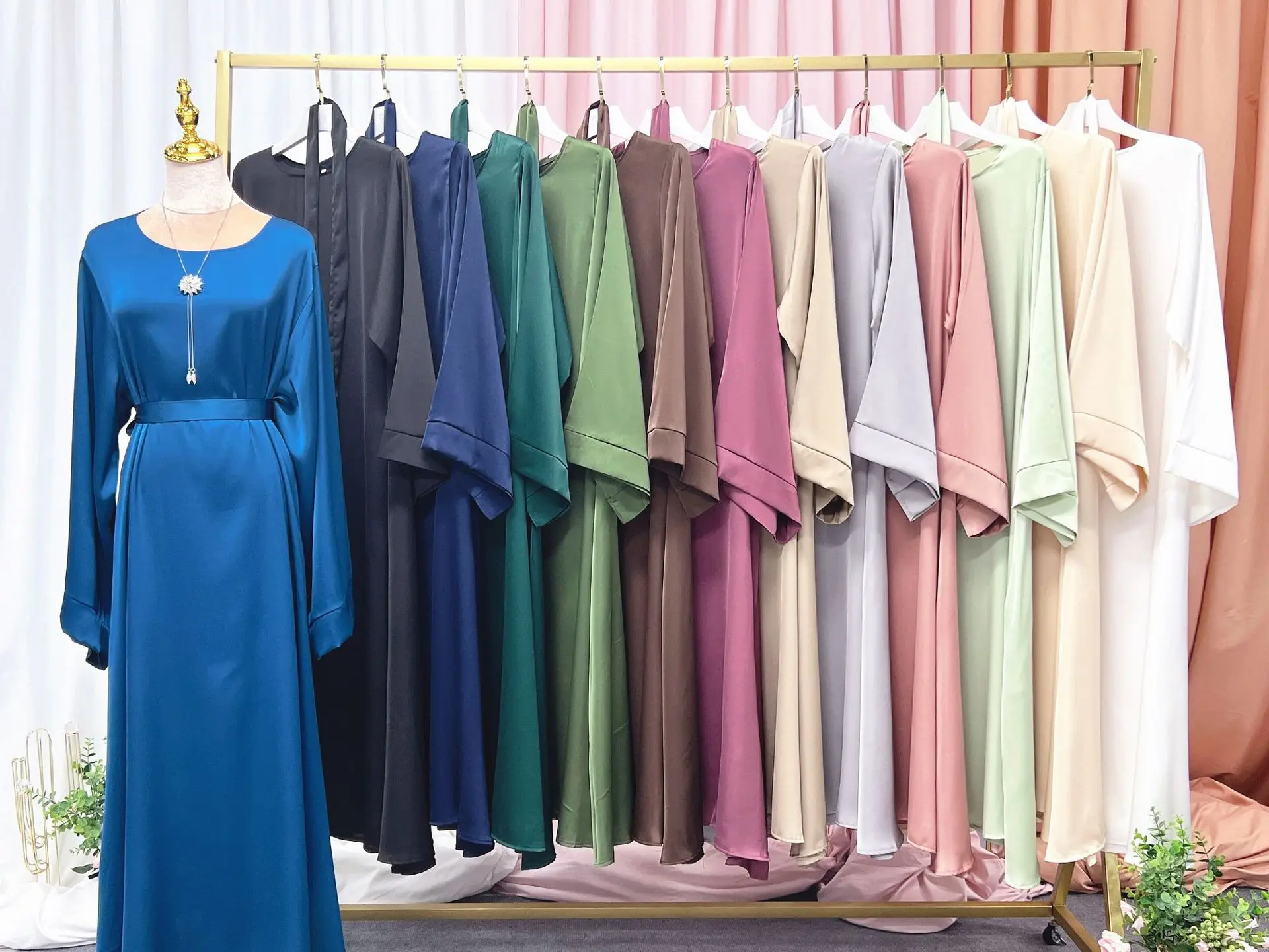 Regular-Fit Plain Stain Dubai Abaya Muslim Long Women Dress Modest Islamic Clothing Hijabi Robe-Long Wide Sleeves, Side Pockets