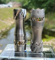 EDC titanium alloy spinner flashlight Decompression toys