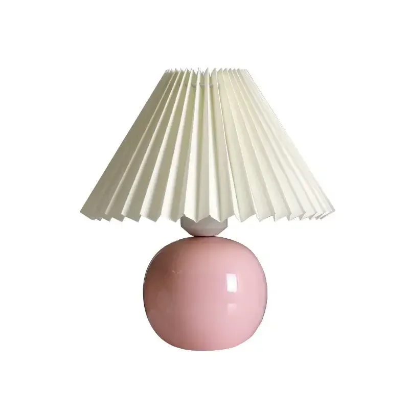 Modern Table Lamp Cozy Bedroom Bedside Lamp Nordic Girl Room Decorated with Pleated Desk Light Fixtures Home Decor