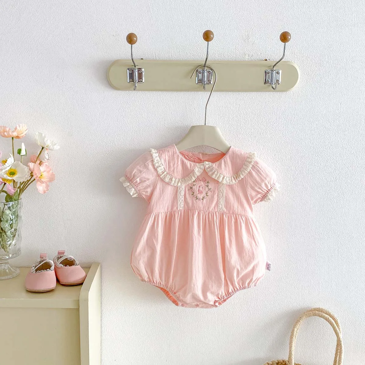 

Summer Baby Girl Pink Sweet Rabbit Embroidered Jumpsuit, Baby Girl Cute Lapel Bubble Short Sleeve Jumpsuit Is Very Suitable for