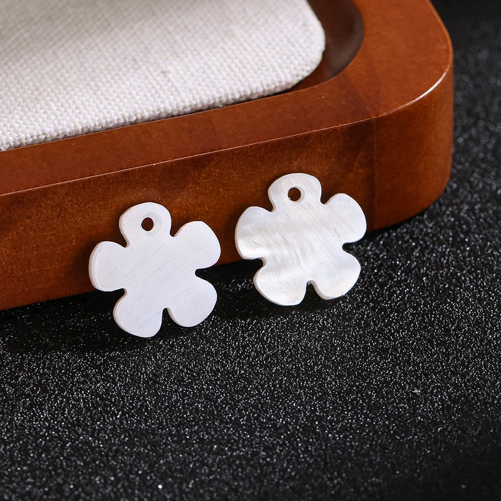6pcs 15mm Natural Freshwater Shell Pendant Five-petal Flower Mother of Pearl Bead Charm for DIY Earrings Necklace Jewelry Making - view 2