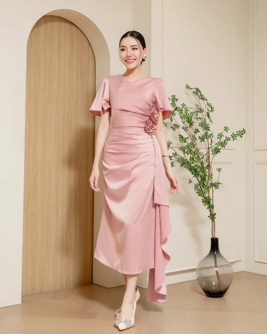 

Customized Fashion Satin Straight Flowers Evening Dresses Crew Neck Short Sleeves Zipper Back Bespoke Occasion Gowns Simple
