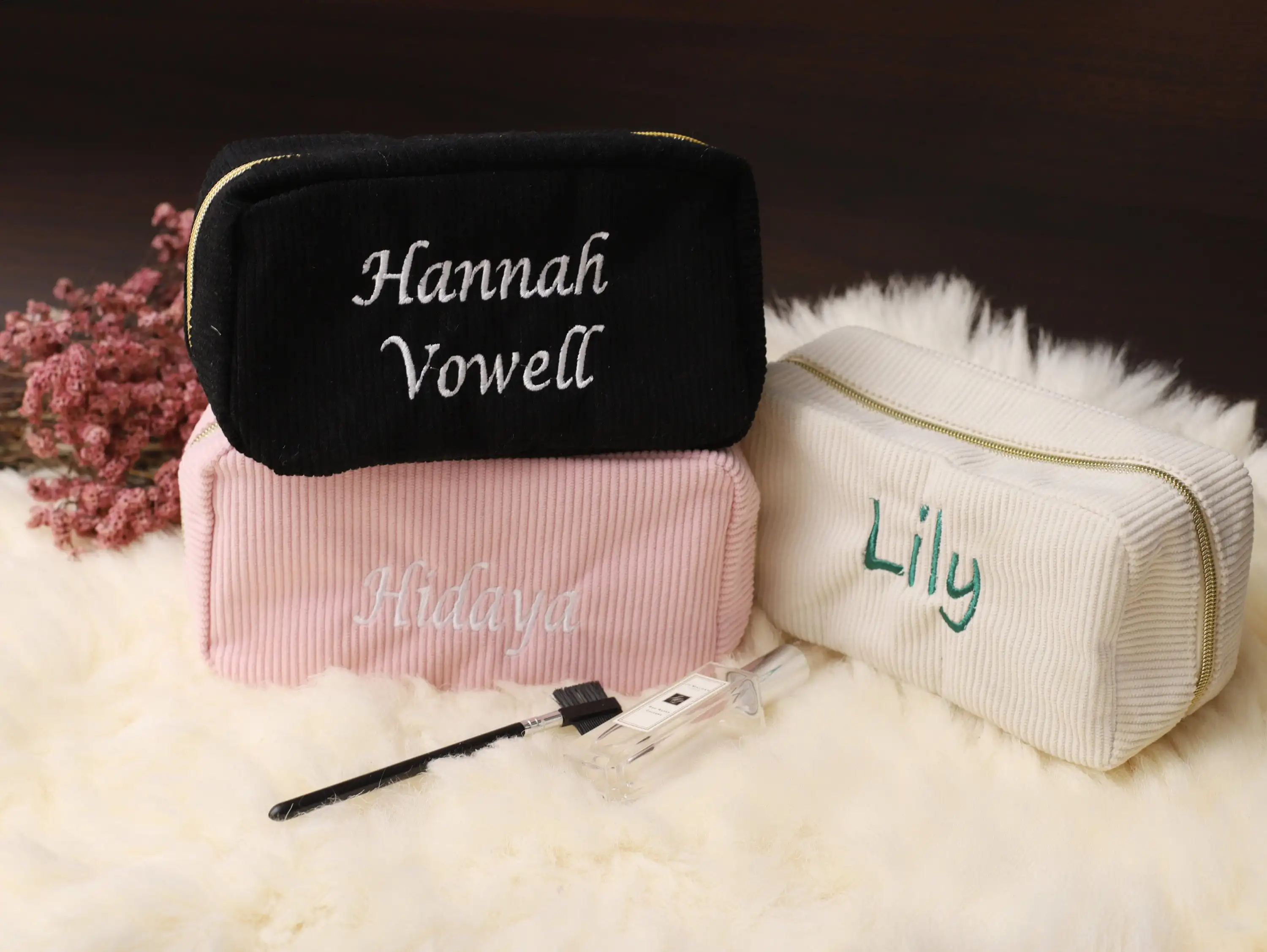 Personalized Corduroy Pouch Gift Bags Custom Embroidered Make Up Bag Women Birthday Gift Monogram Cosmetic Bag Bridesmaid Gift