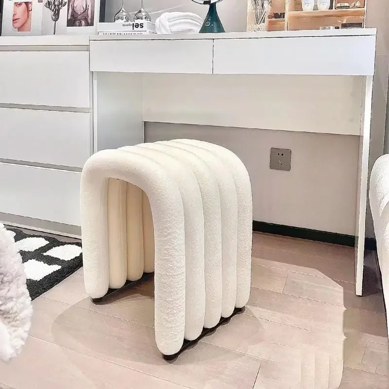 Cream Style Makeup Chair Nordic Back Simple Dressing Bench Designer Ins Photo Chairs Creative Long Sitting Ottoman Stools Vanity