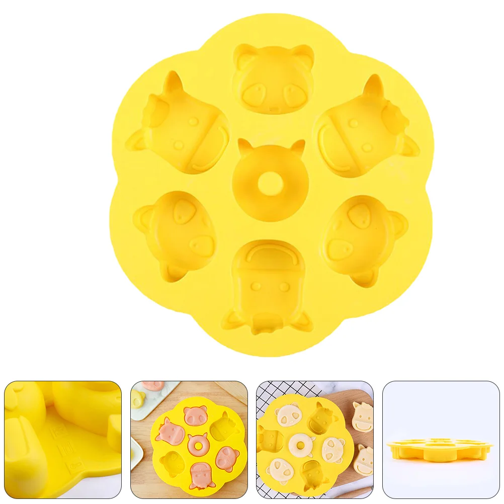 

1Pcs Silicone Cartoon Cake Mold Pan Steamed Cake Baking Tool Microwave Oven Safe Baking Gadget Cookie Mold