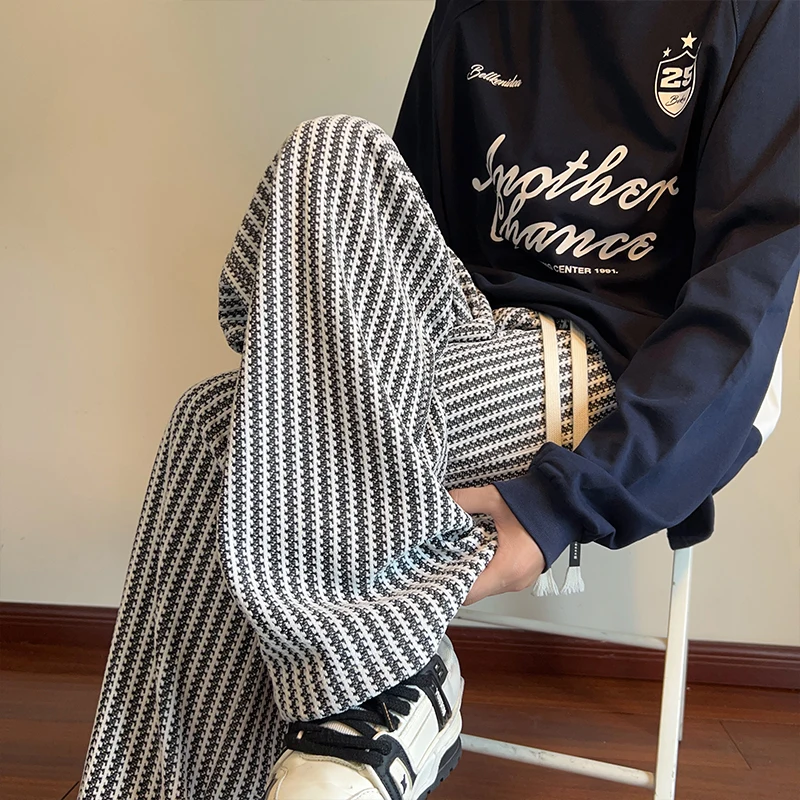 

Men Hip Hop Sweatpants Fashion Streetwear Korean Style Oversized Harem Pants Jacquard Casual Baggy Bottoms Male Clothes 5XL