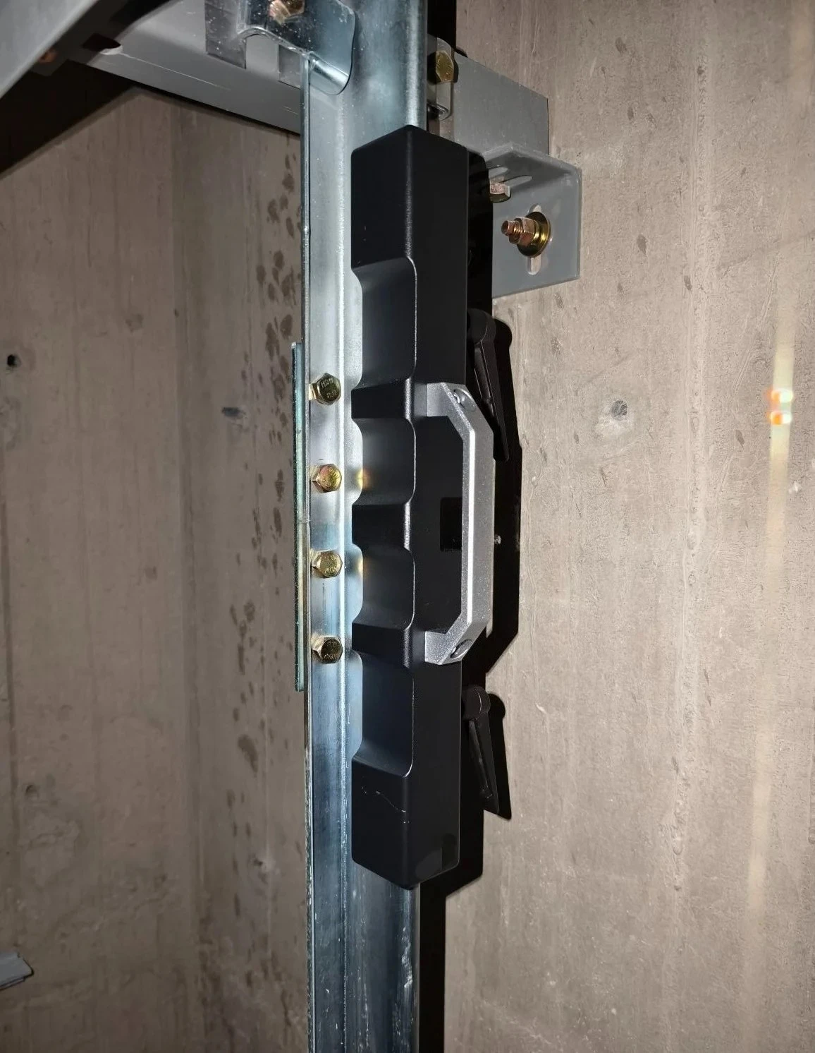 Magnetic Elevator Guide Rail Docking Device, Rail Connection Artifact, Special for Elevator Installation and Calibration Parts