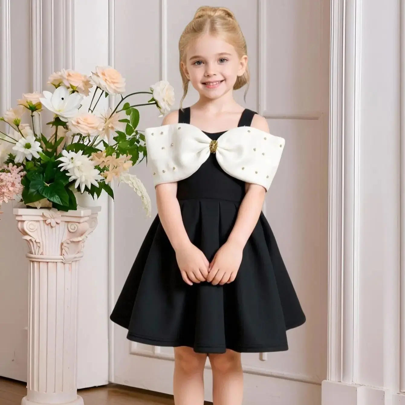 

Luxury Party Dress For Flower Girl Beading Big Bow Princess Dress For Kids Wedding Birthday Party Christmas First Communion Gown