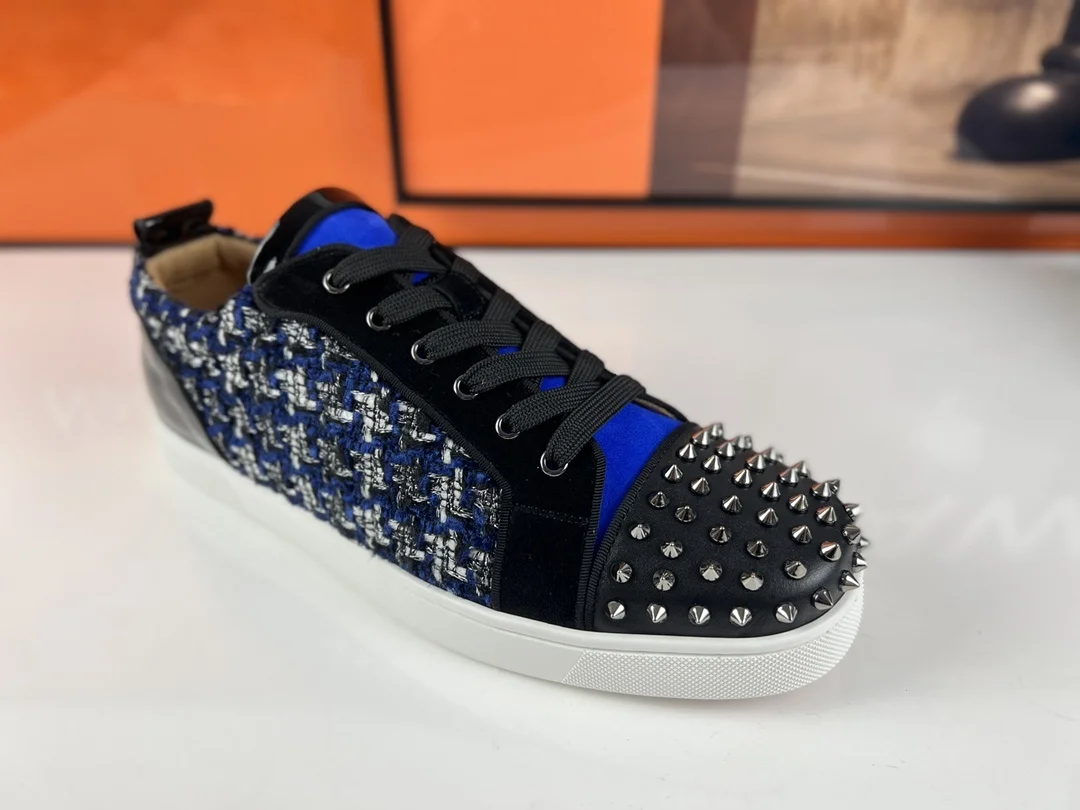 Luxury Blue Tweed Spiked Sneakers Low Top Leather Shoes Silver Studded Lace Up Red Bottom Shoes For Men Fashion Casual Shoes