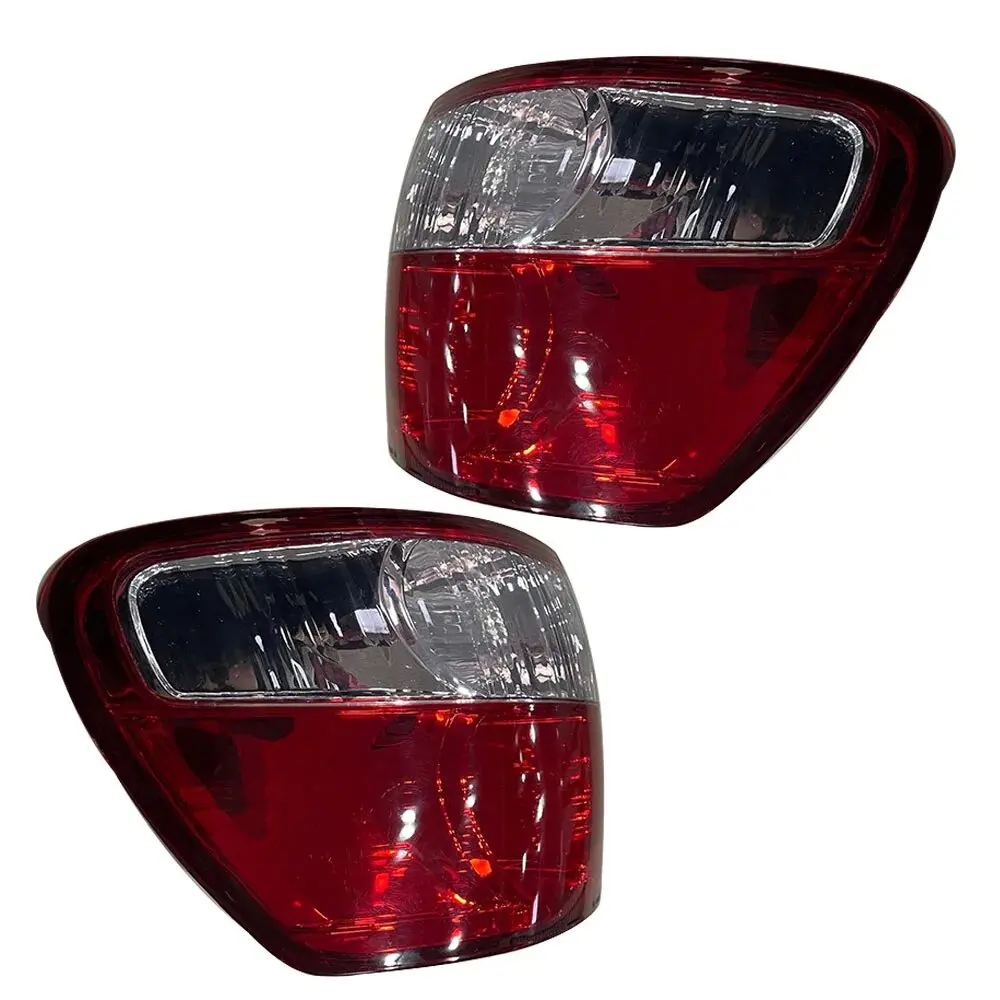 A Pair Car Taillight For Toyota Ipsum ACM26 Avensis Verso Picnic Refitted Crystal Rear Turn Signal 2003 to 2009