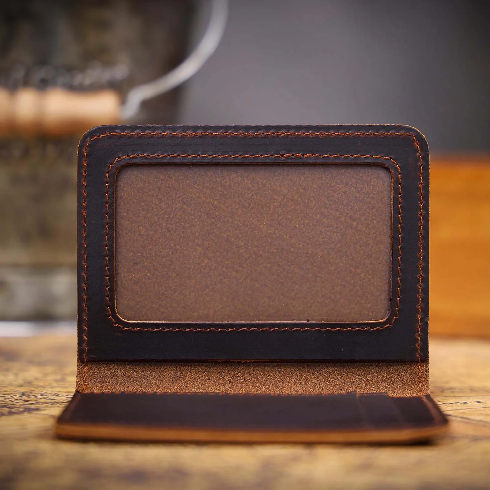 Echtleder-Kartenetui, einfache Mini-Geldbörse von Crzay House Leather, perfekt zum Tragen von Bargeld und Karten – Detail 12
