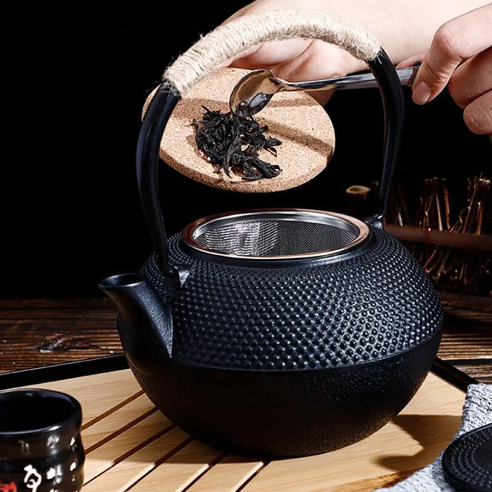 1Pcs Cast Iron Teapot Uncoated Retro Classic Teapot Tea Kettle for Water Boiling Tea Making Improves Taste Ergonomic Handle