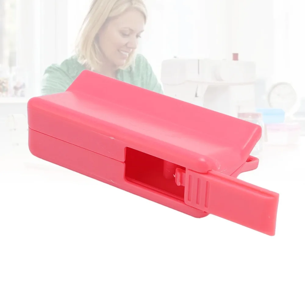 Plastic Chalk Pencil Sharpener Ergonomic Handle Pocket Size Tailors Chalk Sharpener Fabric Marking Pencil Sharpener
