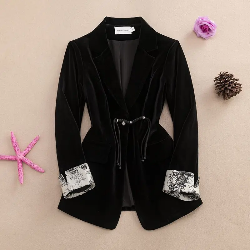 

2026 Весенний винтажный бархатный пиджак, новый китайский стиль, модный костюм с пряжкой и манжетами, облегающее женское пальто OL w1510