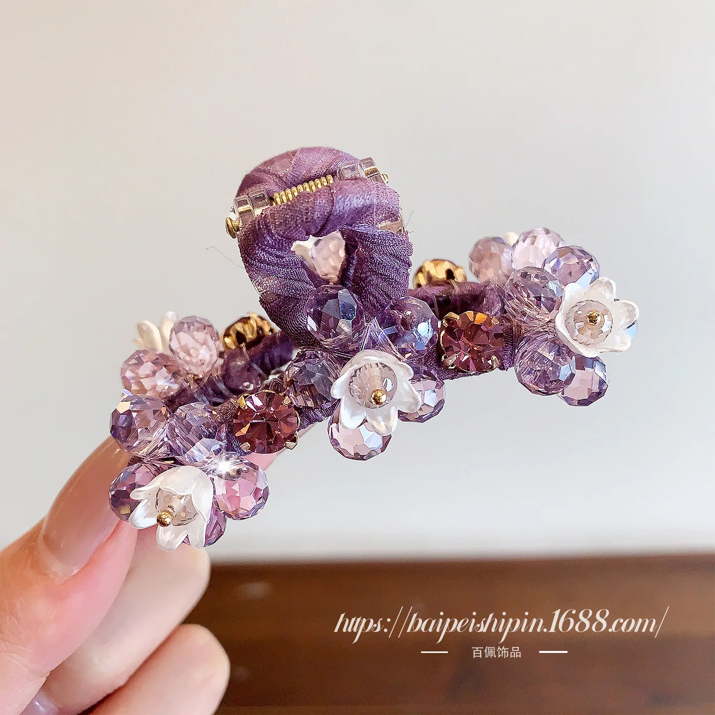 1pc Premium Rhinestone Large Shark Clip Hair Claw for Women Volumizing Messy Bun Styling Back of Head Non Slip Wholesale