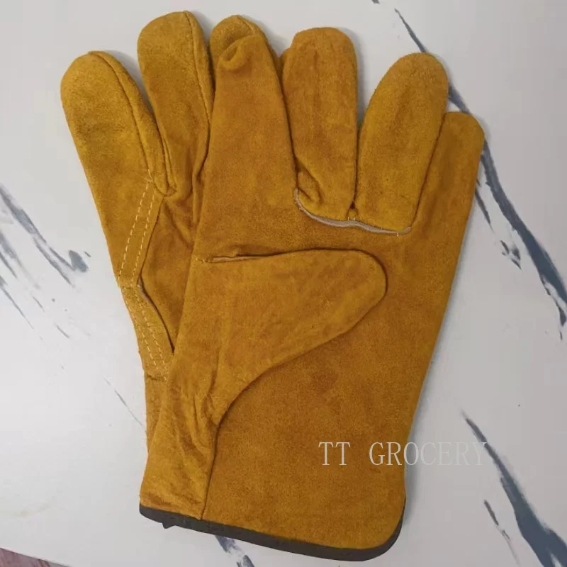 Gants de soudeur en cuir de vache jaune, ignifugés, durables, anti-chaleur, sécurité au travail, soudage, outils à main en métal, 1 paire