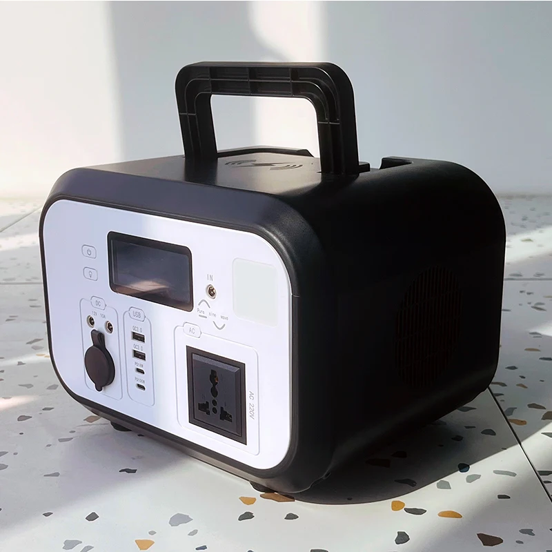 

600W Emergency Camping Solar Power Bank Portable Power Supply